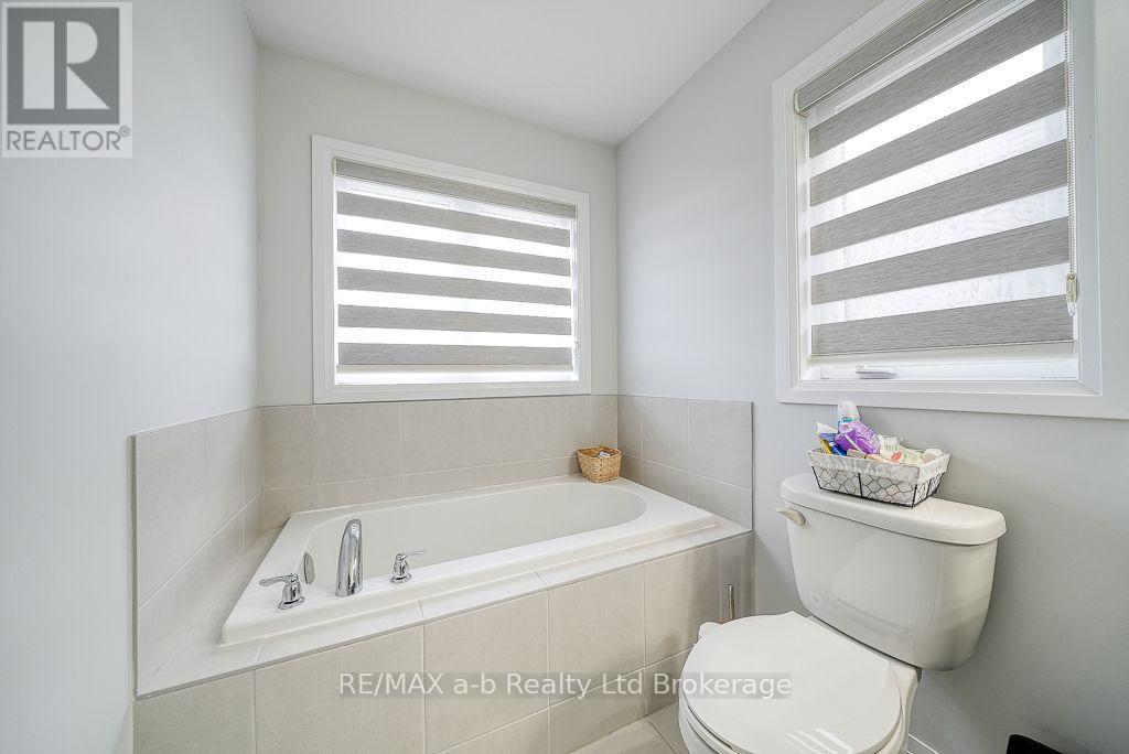 1137 Edinburgh Drive, Woodstock (Woodstock - North), Ontario  N4T 0M3 - Photo 29 - X14025476