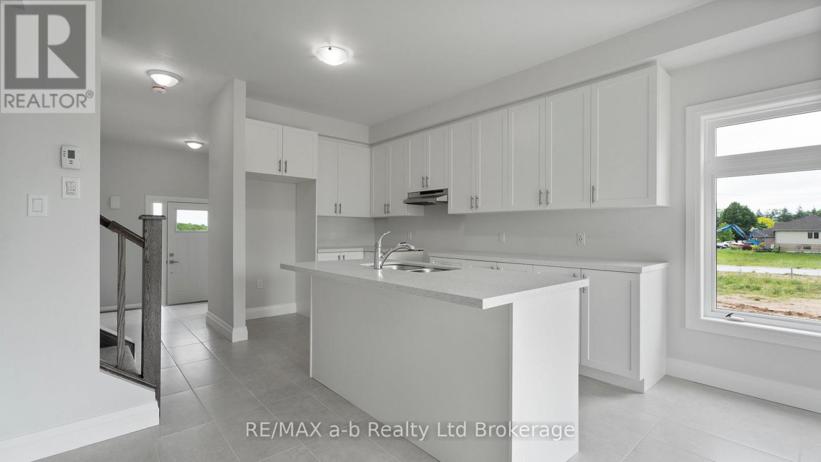 99 Cayley Street, Norwich (Norwich Town), Ontario  N0J 1P0 - Photo 4 - X14028262