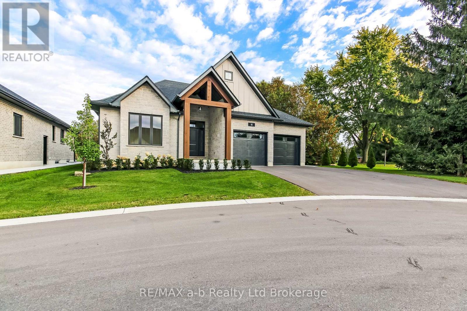 16 Cornwell Crescent, Norwich (Norwich Town), Ontario  N0J 1P0 - Photo 2 - X14030848