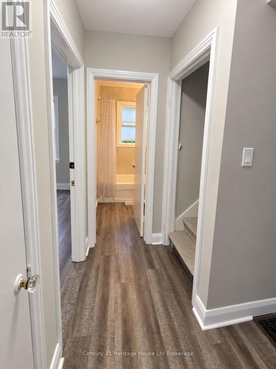 821 Wilton Crescent, Woodstock (Woodstock - North), Ontario  N4S 7H4 - Photo 11 - X14031522