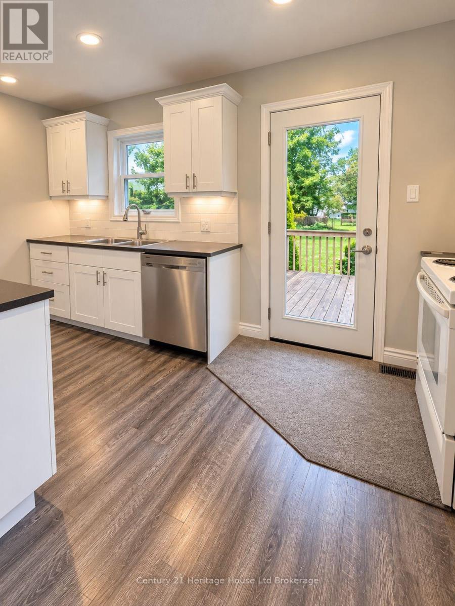 821 Wilton Crescent, Woodstock (Woodstock - North), Ontario  N4S 7H4 - Photo 18 - X14031522