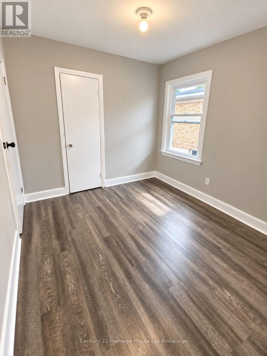 821 Wilton Crescent, Woodstock (Woodstock - North), Ontario  N4S 7H4 - Photo 6 - X14031522