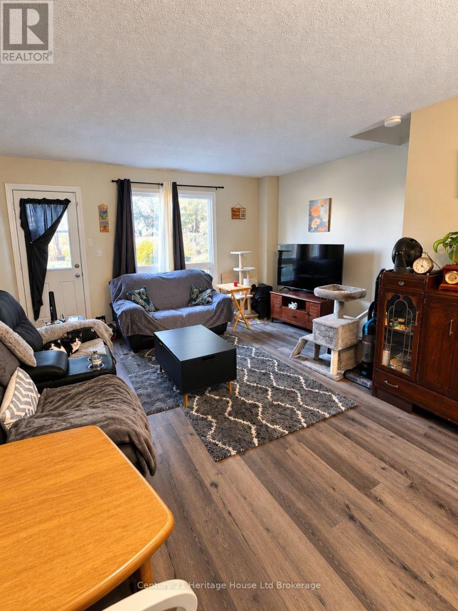 17 - 133 Bay Street, Woodstock (Woodstock - South), Ontario  N4S 8H7 - Photo 4 - X14031604