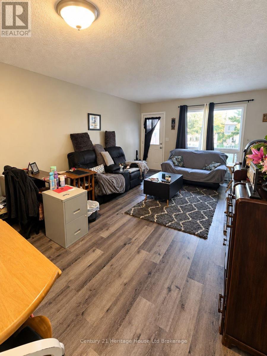 17 - 133 Bay Street, Woodstock (Woodstock - South), Ontario  N4S 8H7 - Photo 5 - X14031604