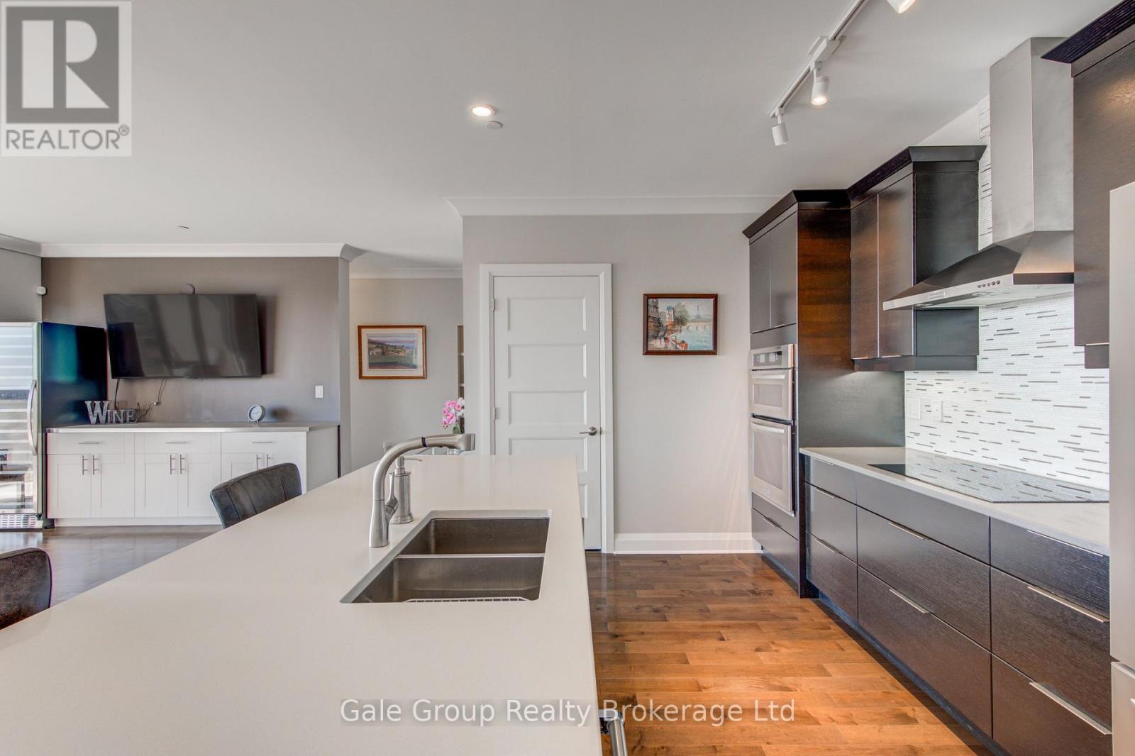 2702 - 330 Ridout Street N, London East (East K), Ontario  N6A 0A7 - Photo 11 - X14034478