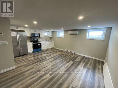 8-10 Bay Street, Woodstock (Woodstock - South), Ontario  N4S 3K5 - Photo 2 - X14080610