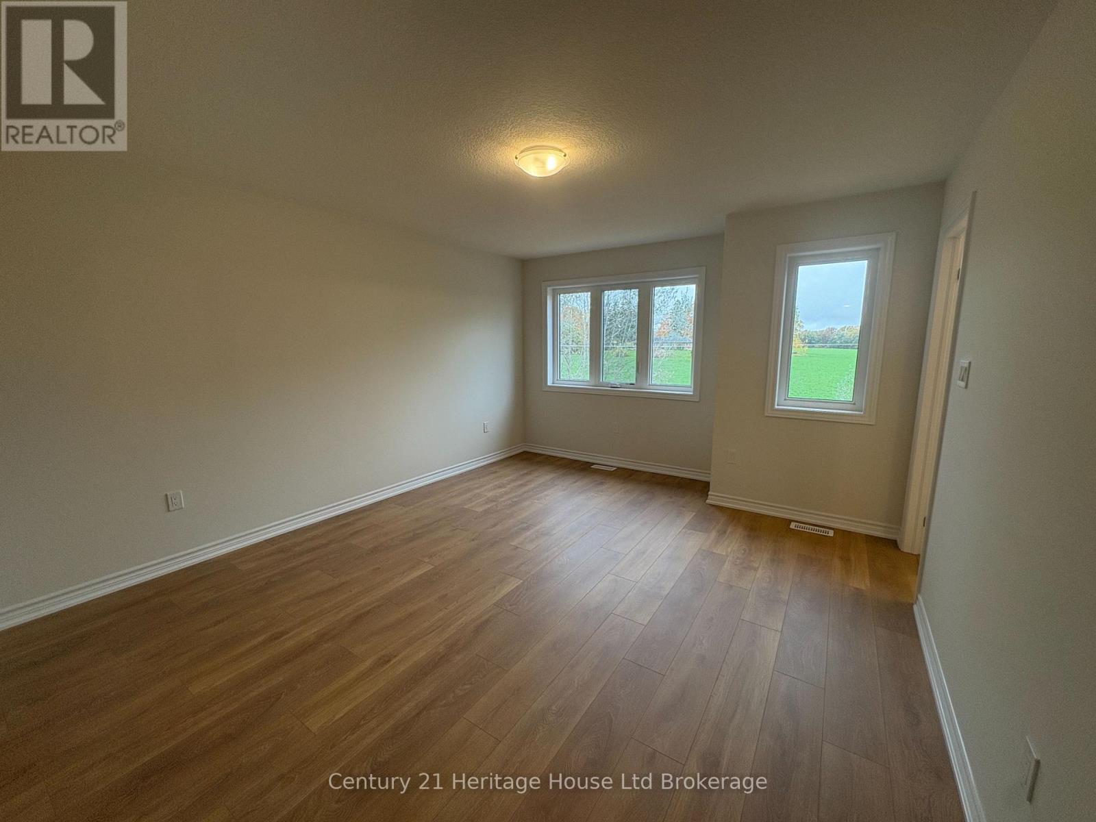 1058 Periwinkle Crescent, Woodstock (Woodstock - North), Ontario  N4S 7W2 - Photo 16 - X14080666