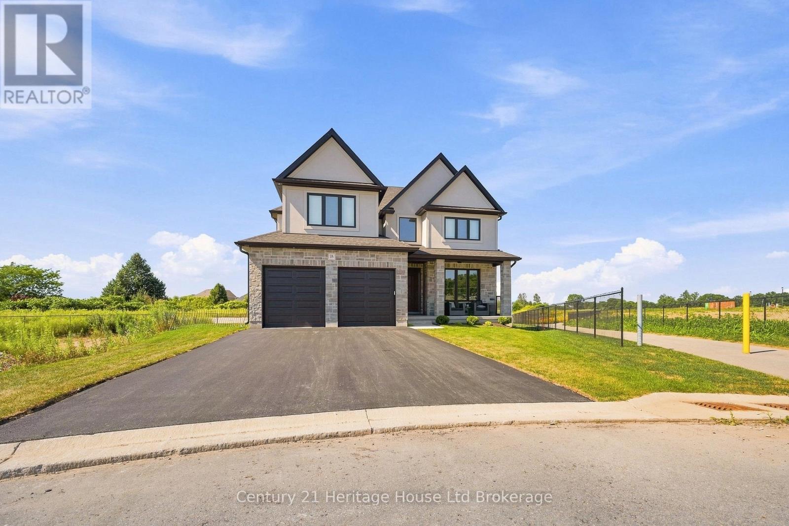 18 Thompson Court, Tillsonburg, Ontario  N4G 0G3 - Photo 2 - X14080794