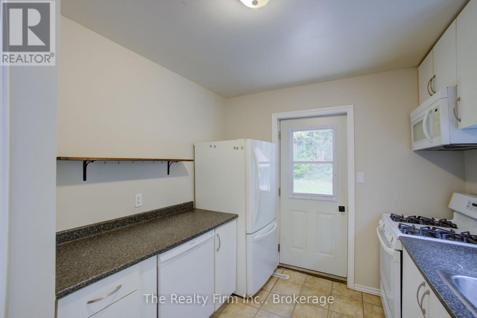 15 Dumbarton Street, Guelph (Riverside Park), Ontario  N1E 3T4 - Photo 13 - X14082172