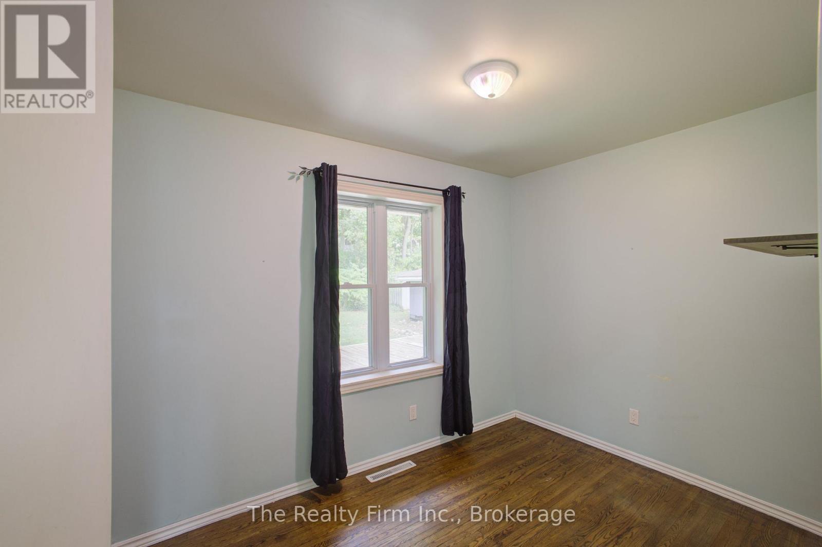 15 Dumbarton Street, Guelph (Riverside Park), Ontario  N1E 3T4 - Photo 18 - X14082172