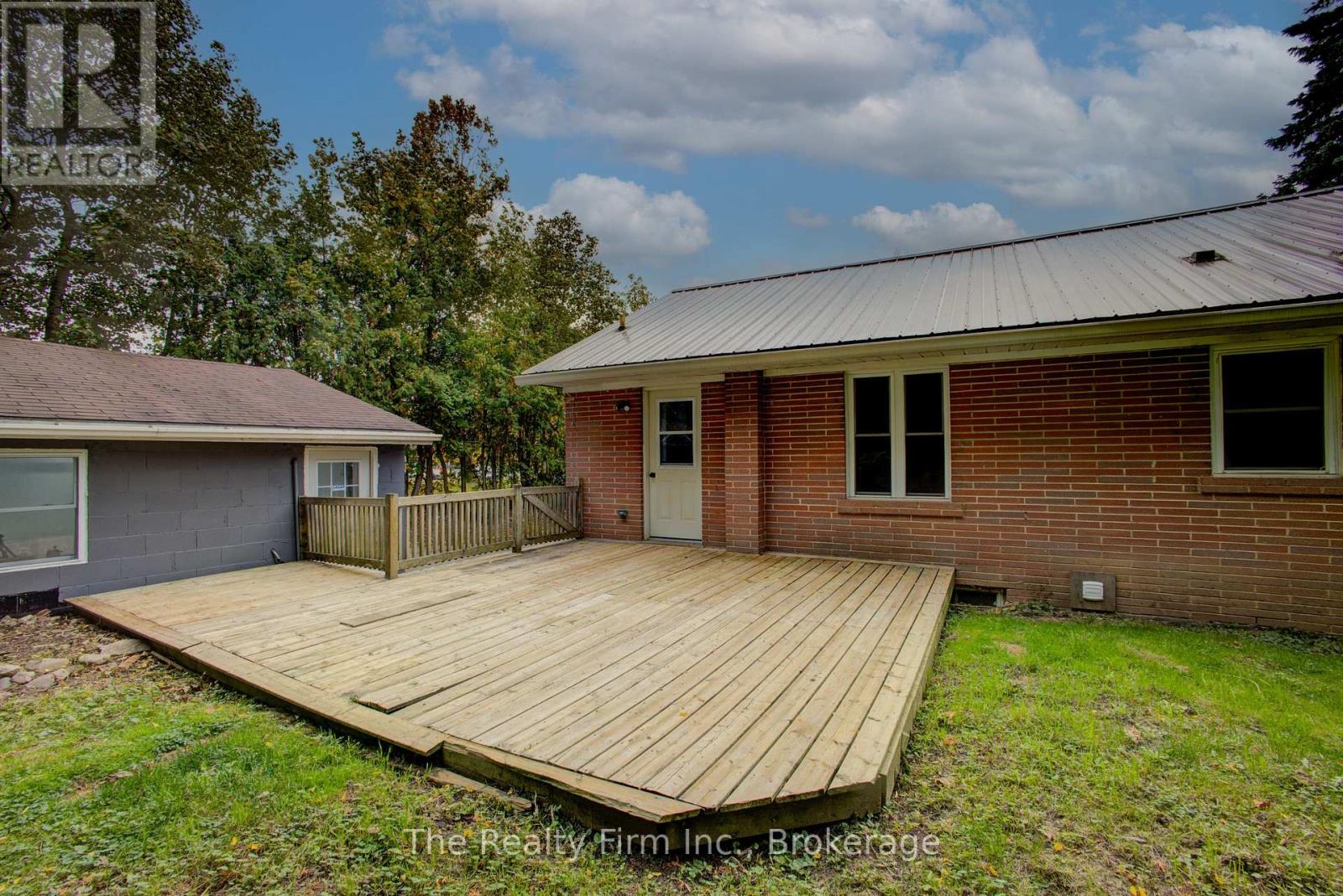 15 Dumbarton Street, Guelph (Riverside Park), Ontario  N1E 3T4 - Photo 28 - X14082172