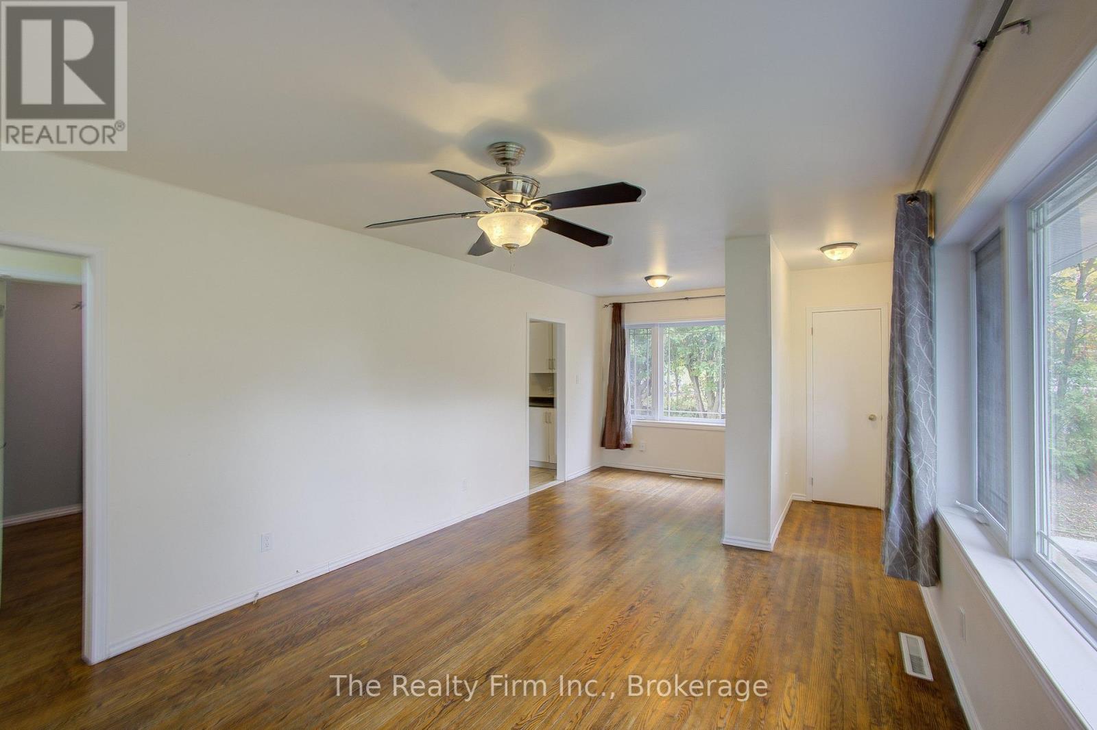 15 Dumbarton Street, Guelph (Riverside Park), Ontario  N1E 3T4 - Photo 6 - X14082172