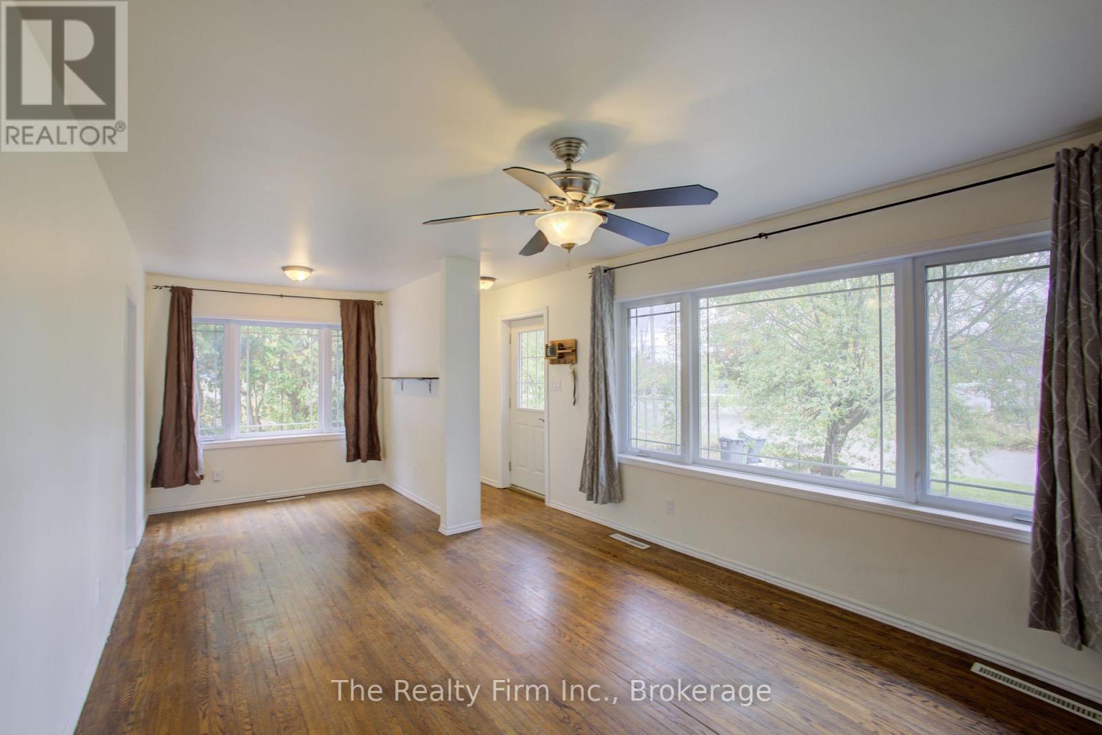 15 Dumbarton Street, Guelph (Riverside Park), Ontario  N1E 3T4 - Photo 7 - X14082172