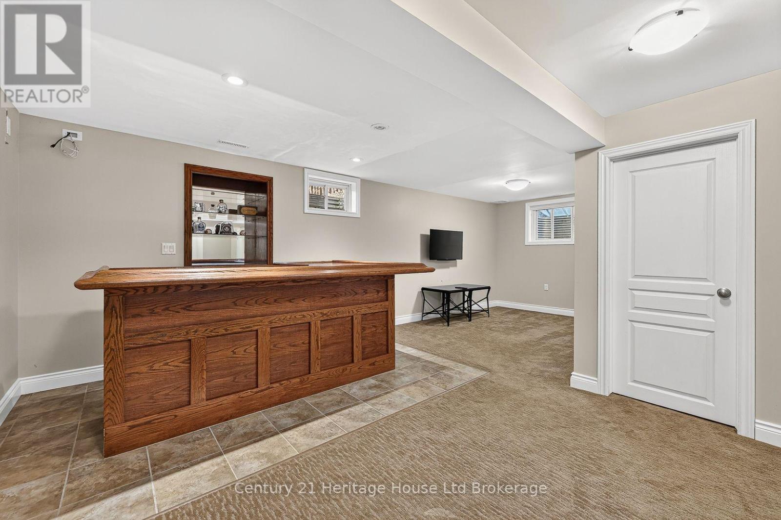 1028 Alberni Road, Woodstock (Woodstock - North), Ontario  N4T 0E8 - Photo 4 - X14084254