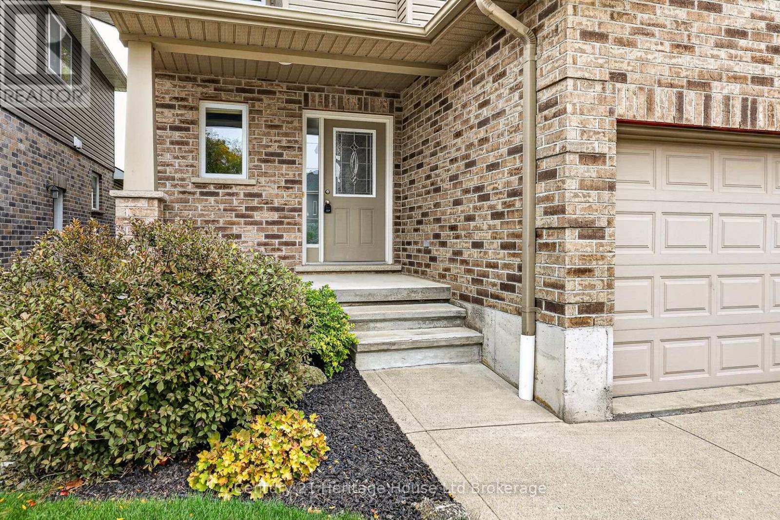 1028 Alberni Road, Woodstock (Woodstock - North), Ontario  N4T 0E8 - Photo 8 - X14084254