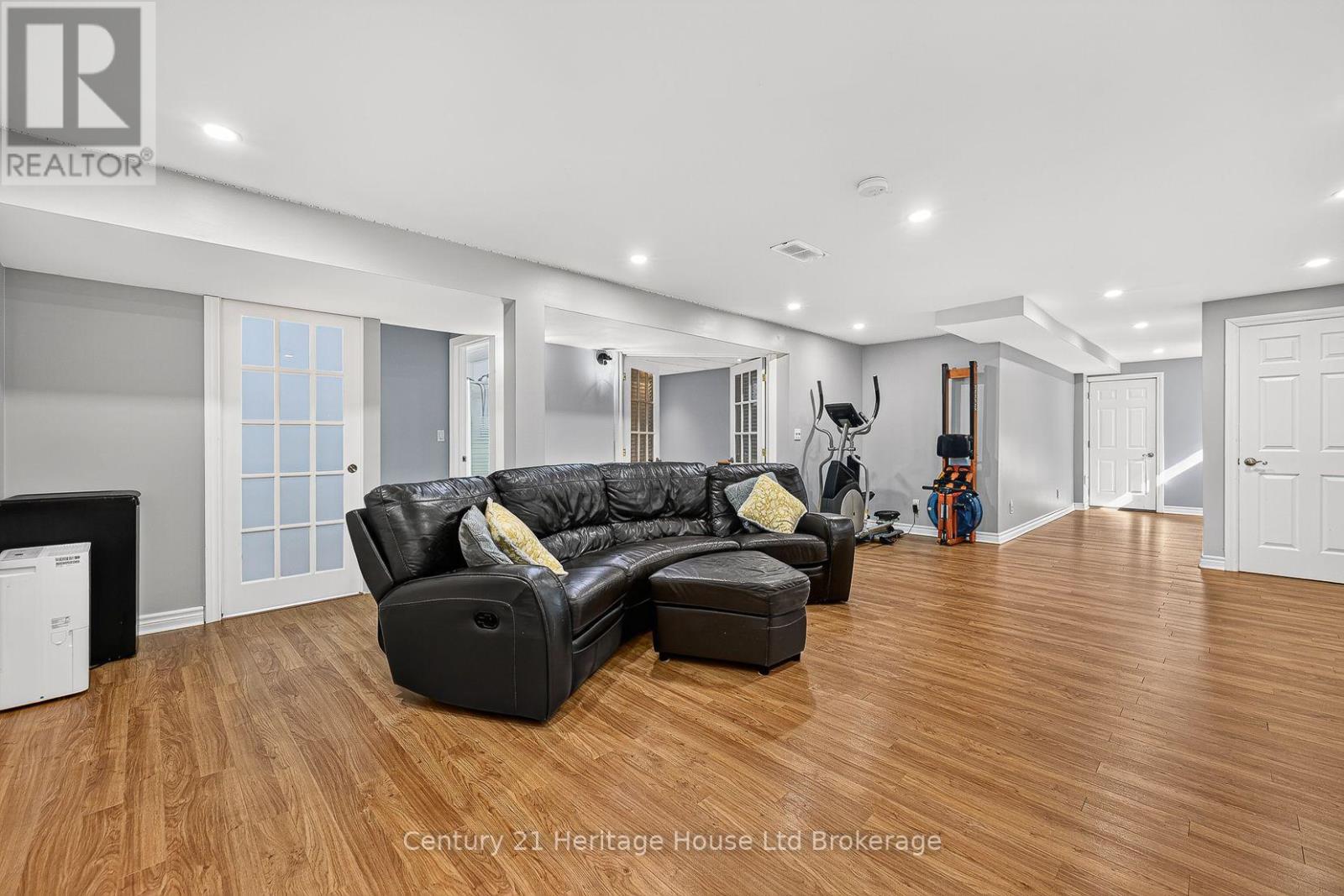 10 Potters Way, Woodstock (Woodstock - South), Ontario  N4S 8Z5 - Photo 31 - X14084264