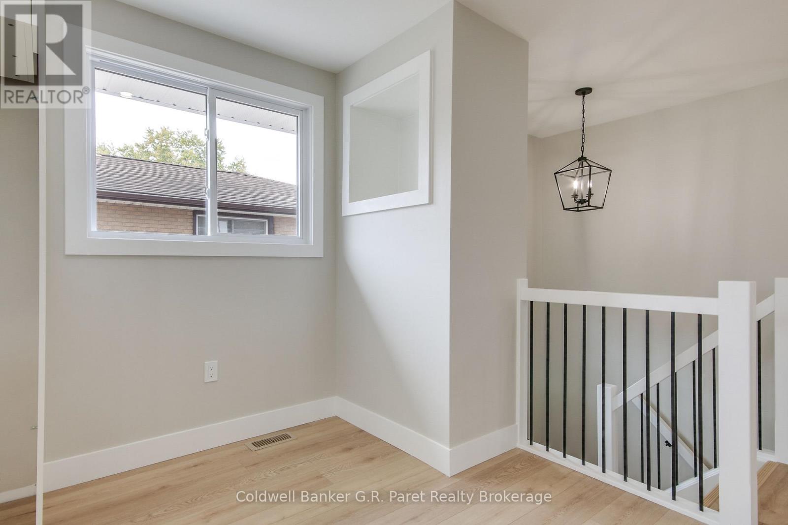 171 Crysler Street, Norfolk (Delhi), Ontario  N4B 1H9 - Photo 12 - X14085976