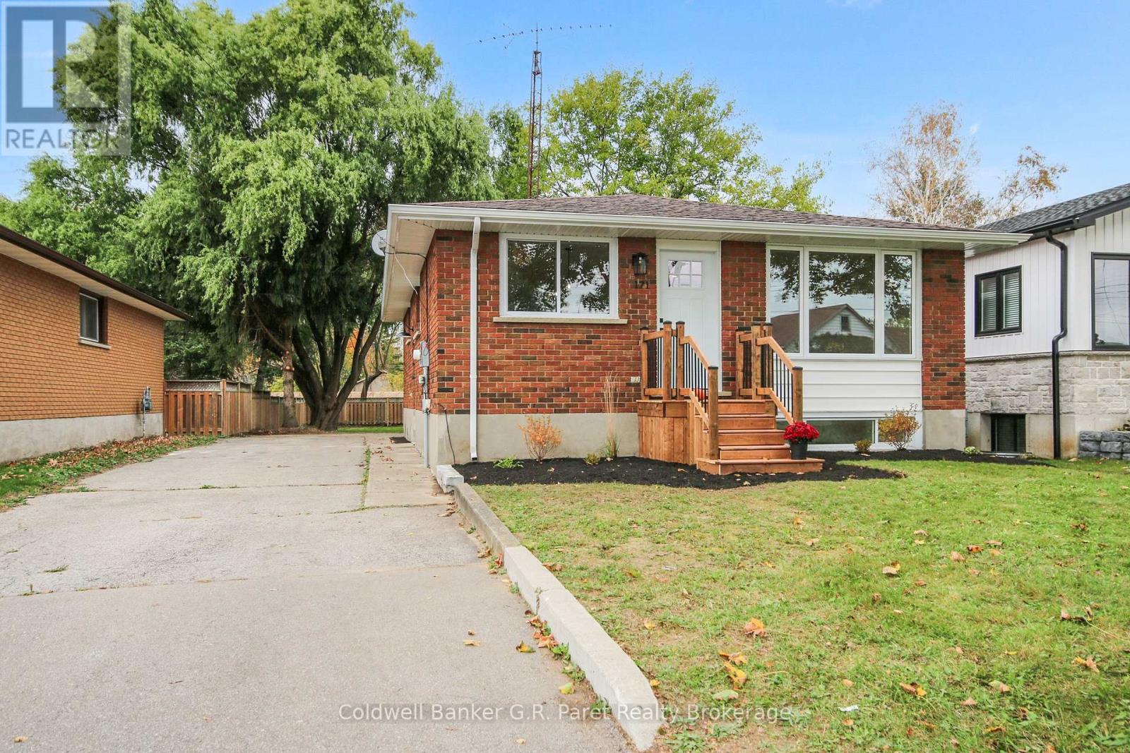 171 Crysler Street, Norfolk (Delhi), Ontario  N4B 1H9 - Photo 2 - X14085976