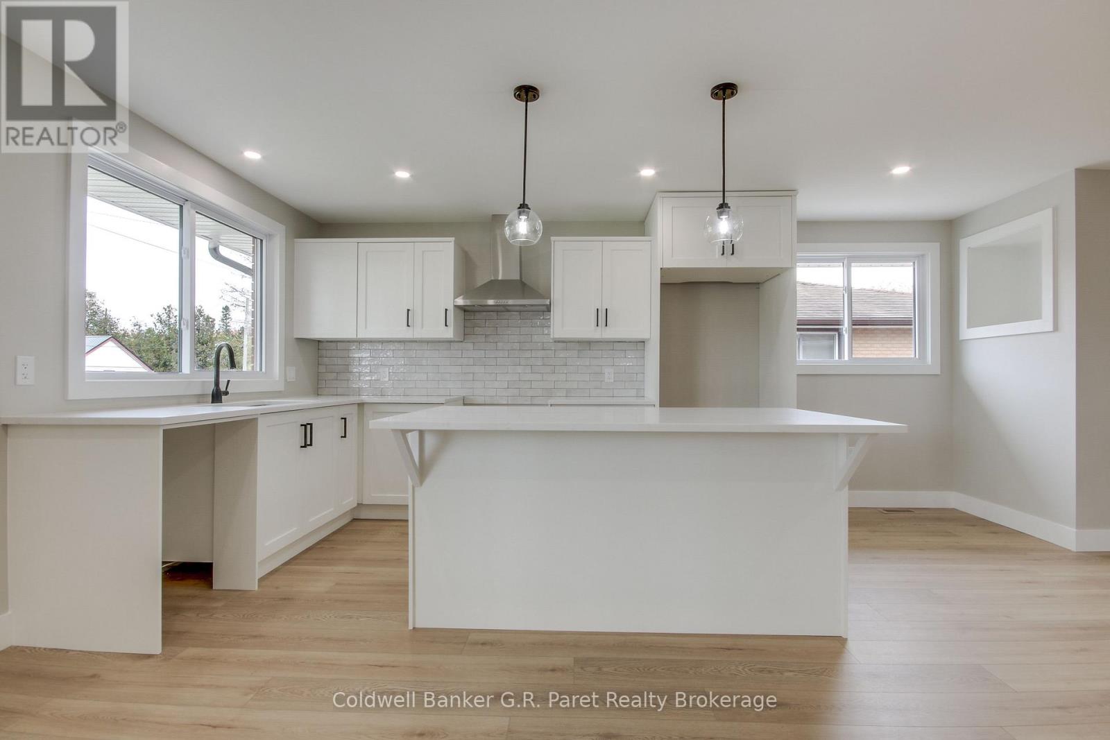 171 Crysler Street, Norfolk (Delhi), Ontario  N4B 1H9 - Photo 8 - X14085976