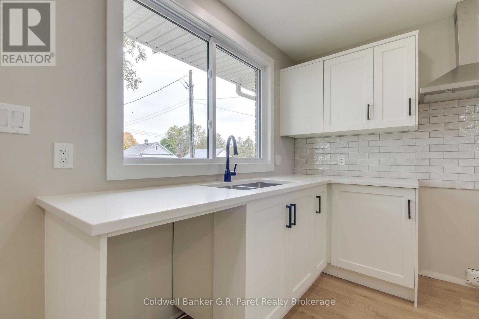 171 Crysler Street, Norfolk (Delhi), Ontario  N4B 1H9 - Photo 9 - X14085976
