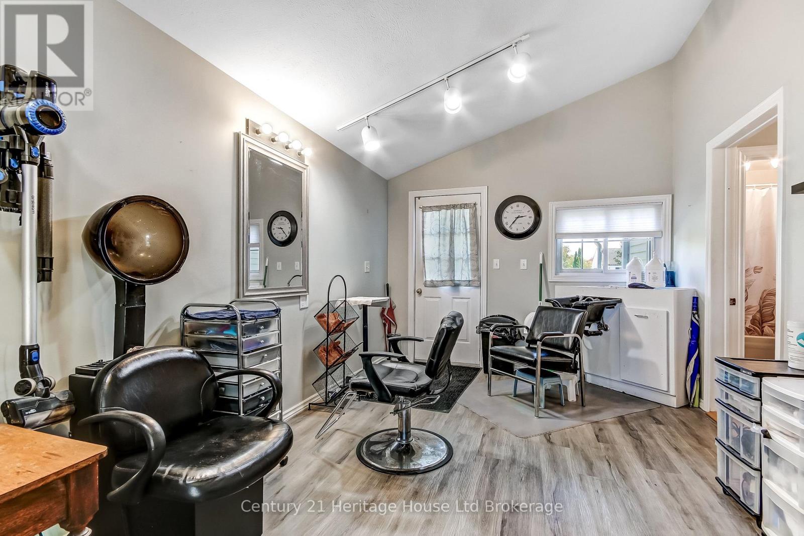 36 Alexander Drive, Brantford, Ontario  N3T 5C5 - Photo 10 - X14087410