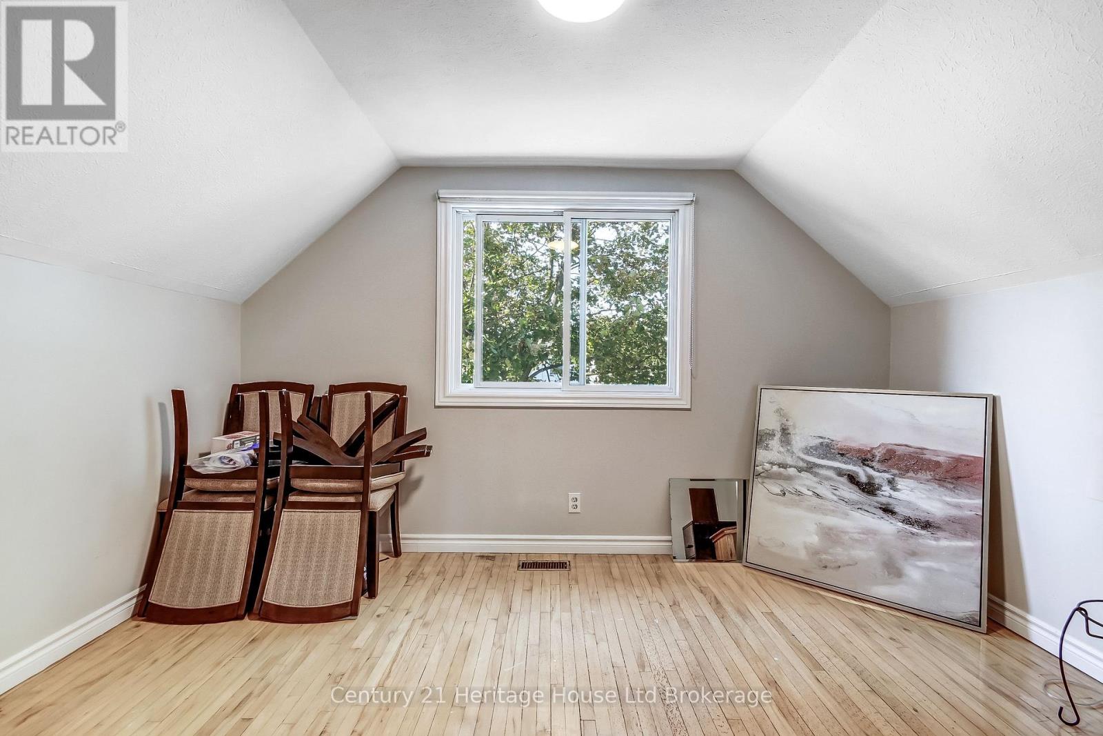 36 Alexander Drive, Brantford, Ontario  N3T 5C5 - Photo 11 - X14087410