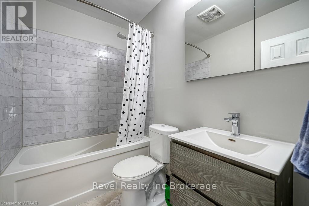824 Devonshire Avenue, Woodstock (Woodstock - North), Ontario  N4S 5R6 - Photo 15 - X14087612
