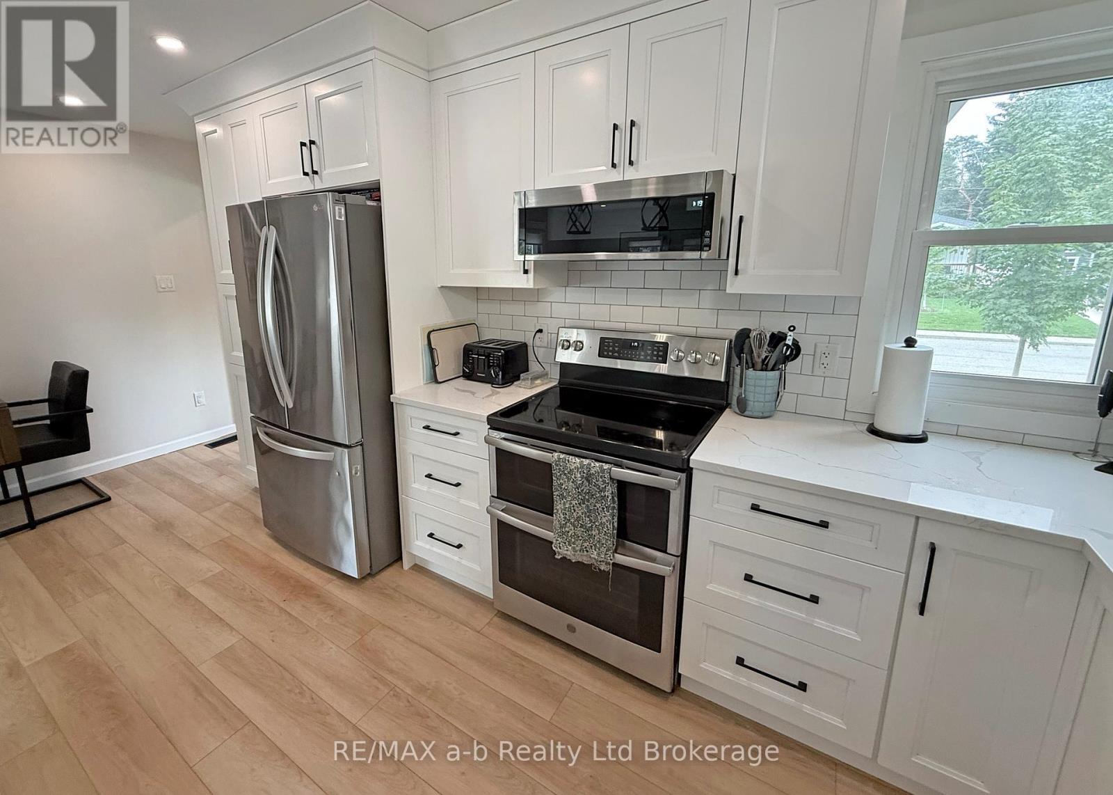 357 Knightsbridge Road, Woodstock (Woodstock - North), Ontario  N4S 7C8 - Photo 11 - X14090118