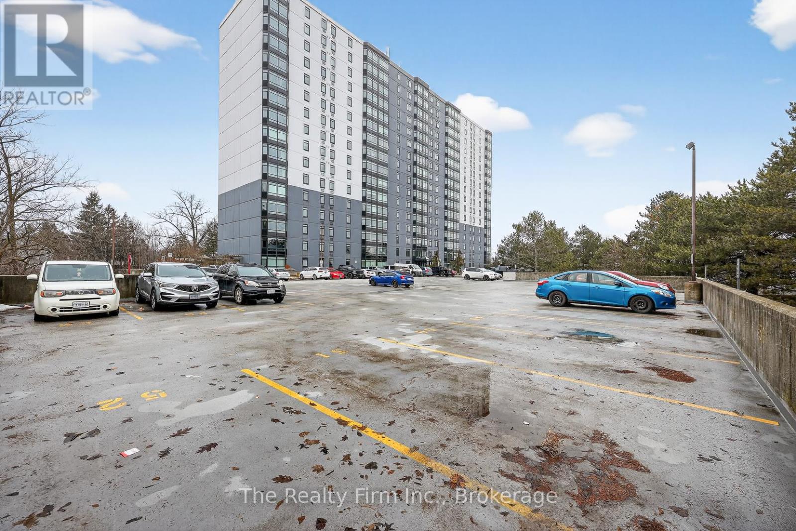 1515 - 45 Pond Mills Road, London South (South J), Ontario  N5Z 4W5 - Photo 2 - X14093300