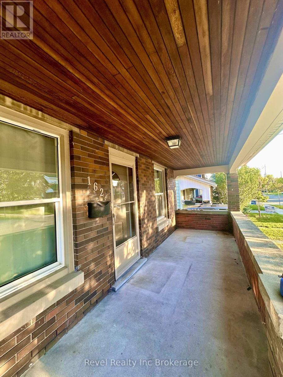 162 Brisbin Street, London East (East M), Ontario  N5Z 2M1 - Photo 3 - X14095388