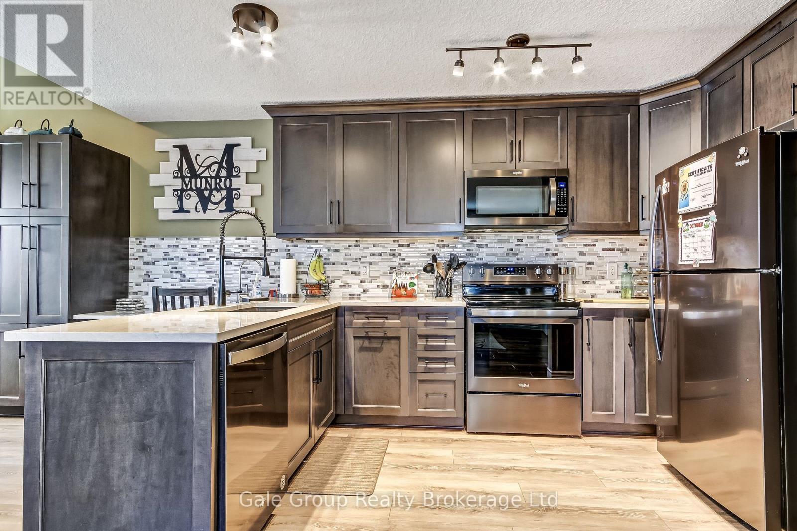 769 Southwood Way, Woodstock (Woodstock - South), Ontario  N4V 1G5 - Photo 6 - X14099264